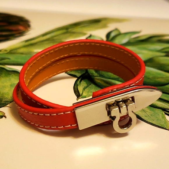 Double Loop Faux Leather Bracelet - Picture 1 of 3